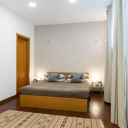 Classy & Refined Near Ada By Ndp Rent
